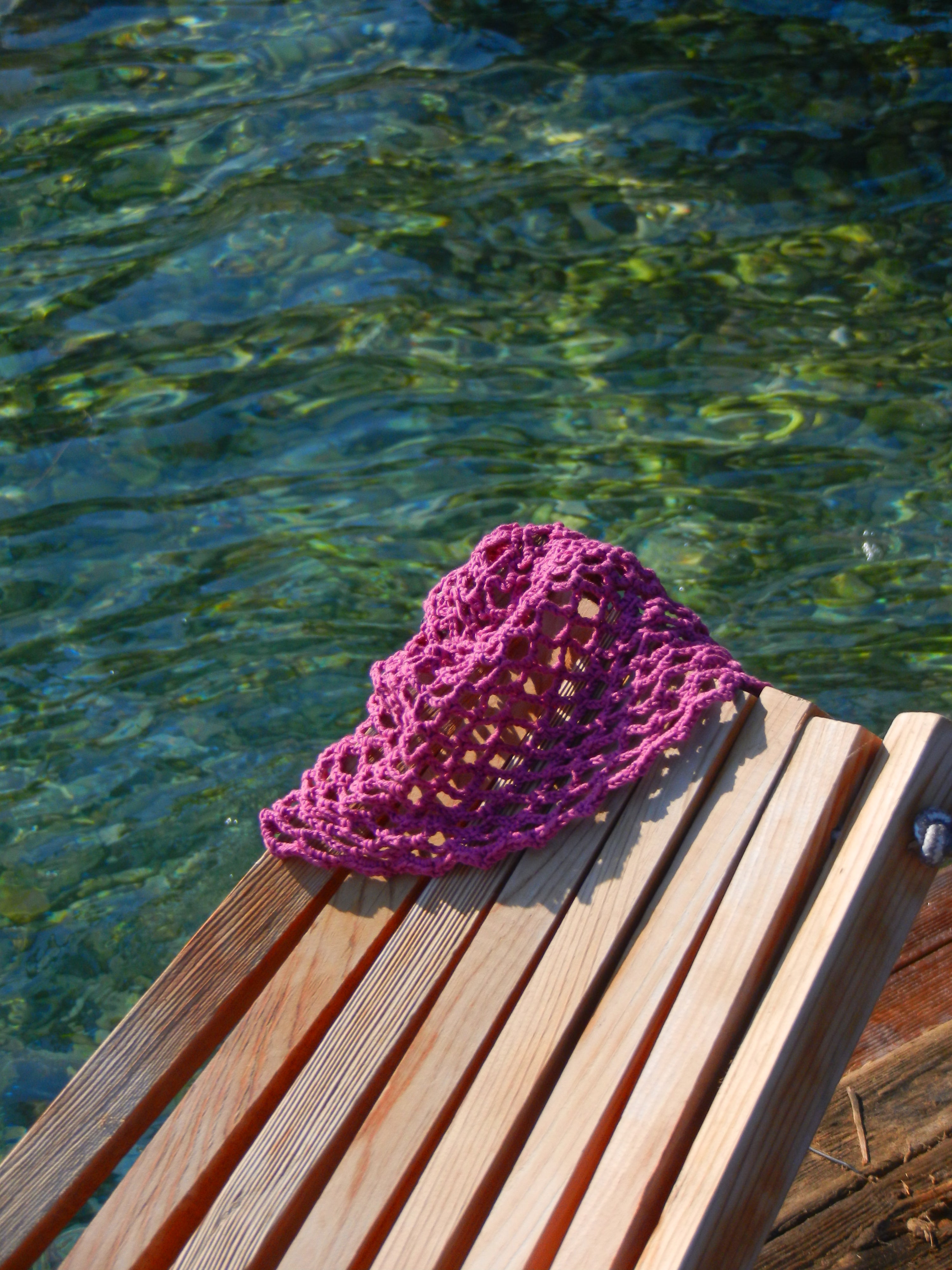 HONEYCOMB CROCHET CAP