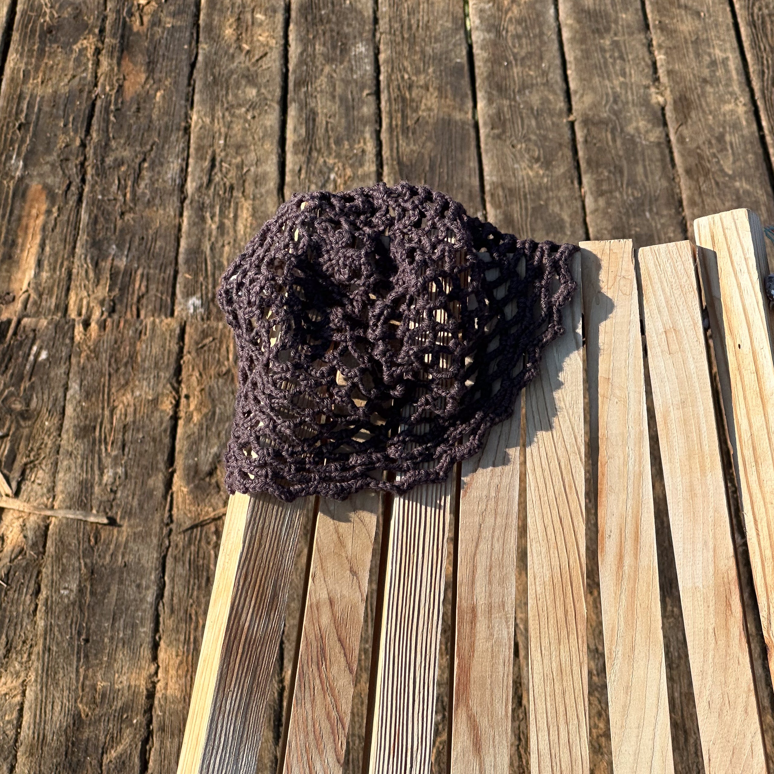 HONEYCOMB CROCHET CAP