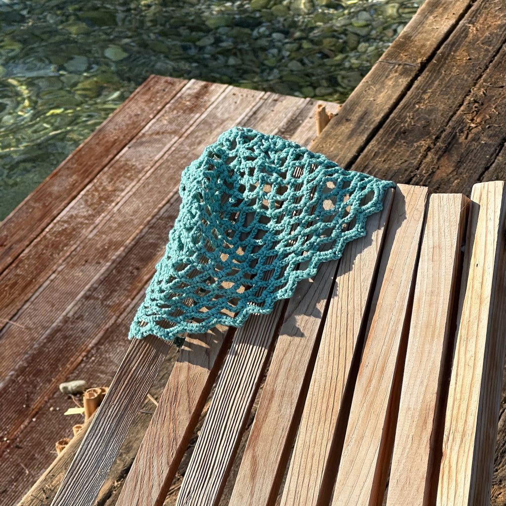 HONEYCOMB CROCHET CAP